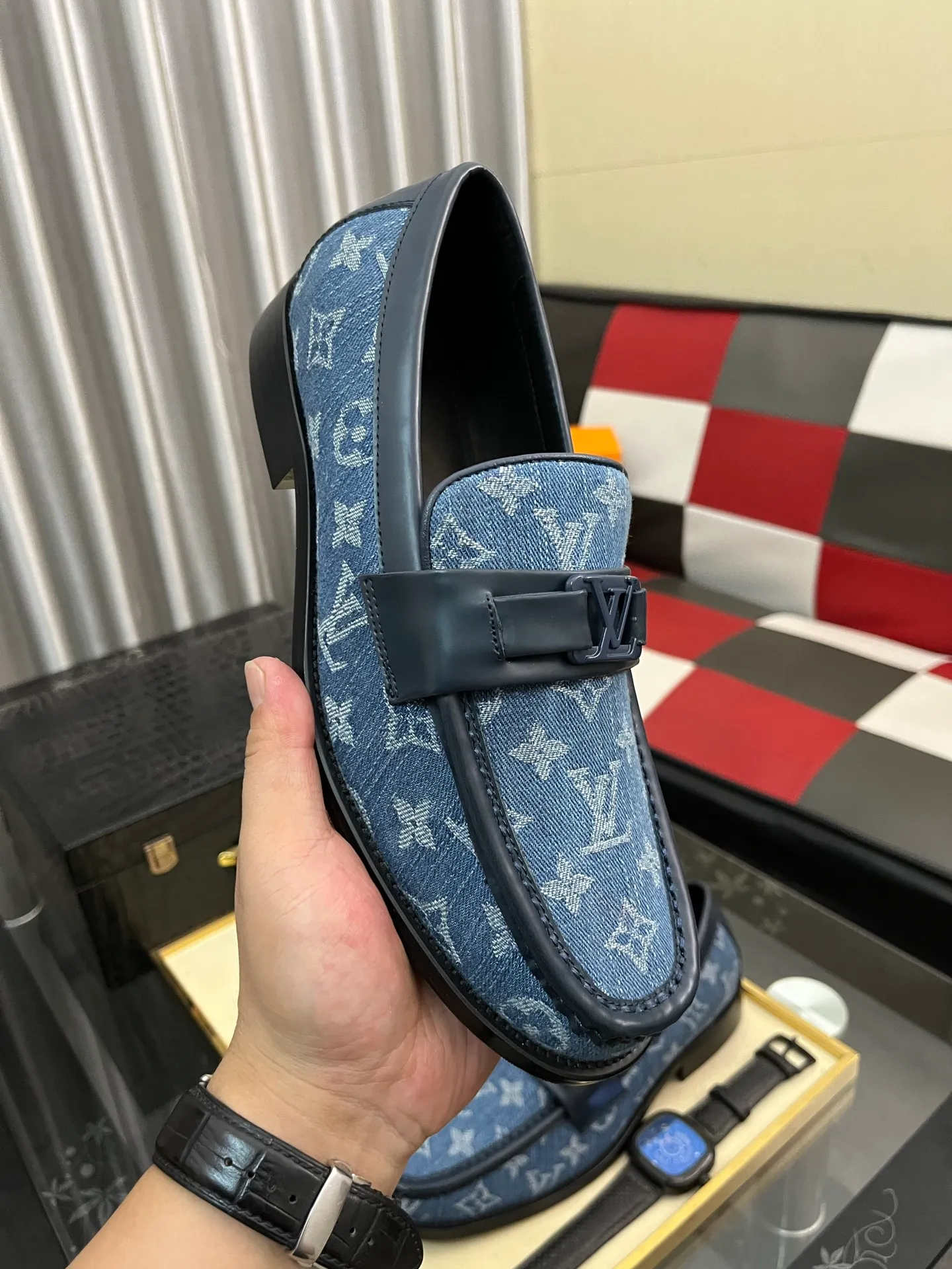 Men's Men's Shoes Men's Men's Shoes 💰520⌚️⌚️[LV] The most popular classic Louis Vuitton leather shoes. Synchronized with the official website, the upper adopts Italian imported upper embossing➕comfortable cowhide lining, fashionable atmosphere, unique brand and unique craftsmanship. Highlighting the hot style of the new year. Stop hesitating, stop wandering, get it now. Code number: 38--44. 3️⃣colors available